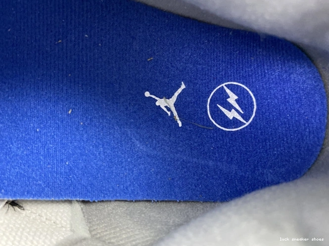Rep LUCY Retro 3 Blue Air White Jordan CT8532-040 0815